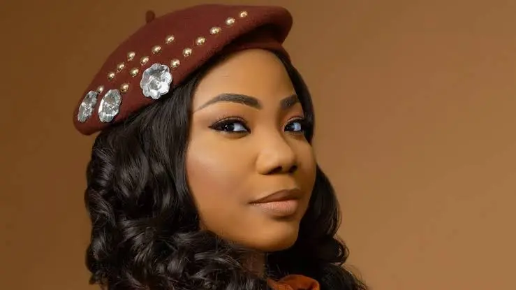 Mercy Chinwo Biography