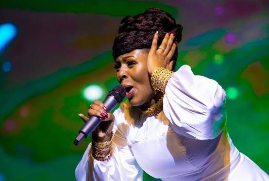 Dena Mwana : Biography 2 Dena Mwana Gospel artist